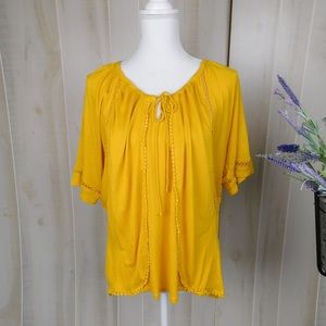 💐BOGO One September Yellow Dolman Sleeve Tee